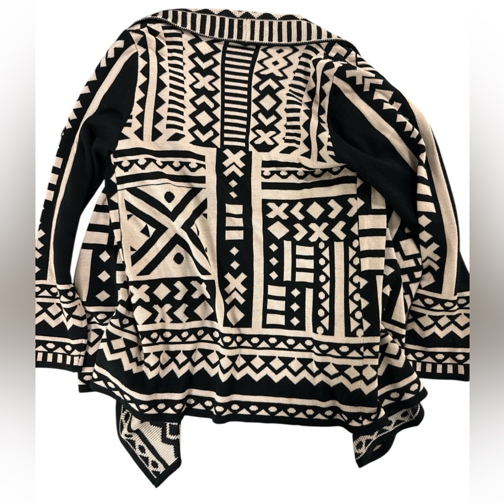 Charlie Paige Cardigan Aztec - Picture 9 of 12